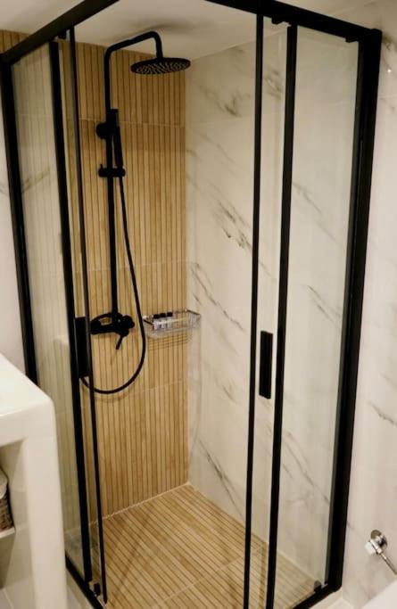 דירות פאטרה Cosy Loft מראה חיצוני תמונה